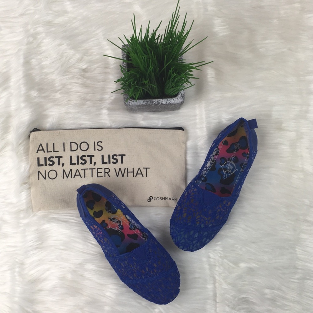 Sole Mates Blue Canvas Slip On Flats Size 6/7 - Picture 8 of 9